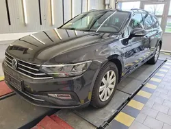 Grau Gebraucht 2021 VW Passat Business Kombi | 17.990 € (Guter Preis)