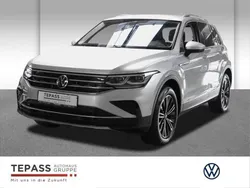 Silber Gebraucht 2021 VW Tiguan Elegance SUV | 27.280 € (Superpreis)