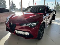 Rot Neu 2025 Alfa Romeo Stelvio Veloce SUV | 66.990 € (Etwas zu teuer)