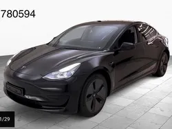 Black metallic Gebraucht 2022 Tesla Model 3 Standard Range Limousine | 25.980 € (Superpreis)