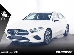 Weiss Gebraucht 2024 Mercedes A180 Advanced Limousine | 31.450 € (Fairer Preis)