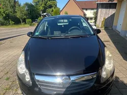 Schwarz Gebraucht 2010 Opel Corsa Edition Limousine | 2.100 € (Guter Preis)
