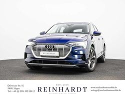 Navarrablau metallic Gebraucht 2021 Audi e-tron Ambiente SUV | 33.065 € (Guter Preis)