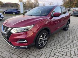 Rot Gebraucht 2018 Nissan Qashqai SUV | 14.470 € (Fairer Preis)