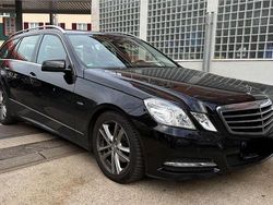 Schwarz Gebraucht 2011 Mercedes E220 Avantgarde Kombi | 5.999 € (Guter Preis)