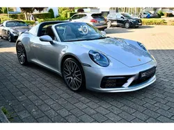 Gtsilbermetallic (metallic) Gebraucht 2021 Porsche 911 Targa 4S Cabrio | 155.000 € (Teuer)
