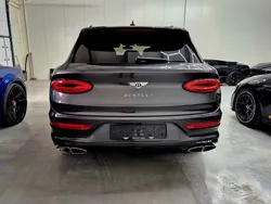 Grau Gebraucht 2020 Bentley Bentayga SUV | 149.999 € (Guter Preis)