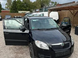 Schwarz Gebraucht 2008 Skoda Fabia Limousine | 2.200 € (Etwas zu teuer)