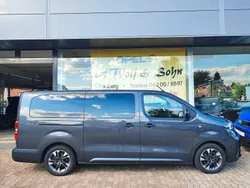 Grau Gebraucht 2024 Opel Zafira Life Edition Van | 37.490 € (Guter Preis)