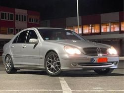 Silber Gebraucht 2003 Mercedes C200 Limousine | 2.500 € (Superpreis)