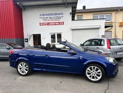 Blau Gebraucht 2007 Opel Astra Cabriolet Edition Cabrio | 2.650 € (Fairer Preis)