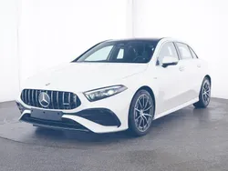 Weiß Gebraucht 2024 Mercedes A35 AMG AMG Limousine | 43.430 € (Guter Preis)