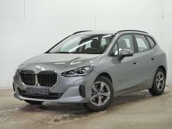 Skyscraper grau metallic Gebraucht 2024 BMW 218 Active Tourer Sport Line Van / Kleinbus | 28.950 € (Fairer Preis)
