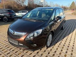 Braun Gebraucht 2016 Opel Zafira Tourer Business Innovation Van / Kleinbus | 9.900 € (Fairer Preis)