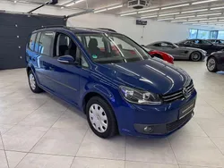 Blau Gebraucht 2012 VW Touran Trendline Van / Kleinbus | 9.999 € (Guter Preis)