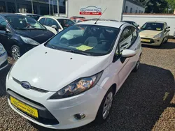 Weiß Gebraucht 2012 Ford Fiesta Trend Kleinwagen | 6.090 € (Etwas zu teuer)