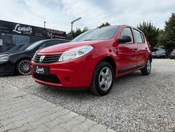 Rot Gebraucht 2009 Dacia Sandero Limousine | 2.190 €