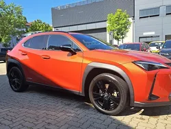 Sunset orange Gebraucht 2022 Lexus UX 250h SUV | 25.790 € (Superpreis)
