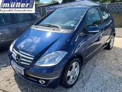 Blau Gebraucht 2012 Mercedes A180 Elegance Limousine | 11.990 € (Fairer Preis)