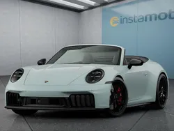 Grün Neu 2025 Porsche 911 Carrera GTS Cabrio | 223.999 € (Teuer)