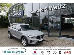 Grau metallic Gebraucht 2024 Volvo XC40 Core SUV | 37.890 € (Superpreis)