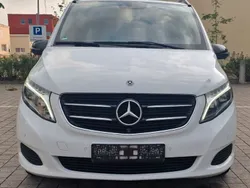 Weiß Gebraucht 2018 Mercedes V250 Van / Kleinbus | 35.490 € (Fairer Preis)