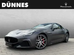 Grau (grigio maratea opaco matt) Gebraucht 2024 Maserati Granturismo Coupé | 205.499 €