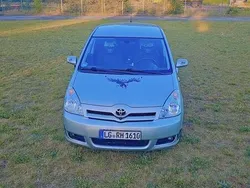 Silber Gebraucht 2007 Toyota Corolla Verso Van / Kleinbus | 3.500 € (Fairer Preis)