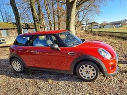 Rot Gebraucht 2016 Mini ONE Kleinwagen | 7.690 € (Guter Preis)