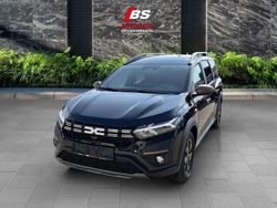 Perlmuttschwarz metallic Gebraucht 2024 Dacia Jogger Extreme Van / Kleinbus | 22.989 € (Fairer Preis)