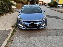 Blau Gebraucht 2012 Hyundai i30 Limousine | 6.600 €