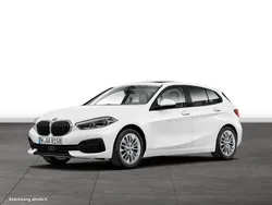 Alpinweiss Gebraucht 2024 BMW 120 Advantage Kleinwagen | 33.634 € (Teuer)