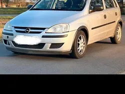 Weiß Gebraucht 2004 Opel Corsa Kleinwagen | 550 € (Guter Preis)