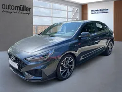 Grau dark knight / mic Gebraucht 2021 Hyundai i30 N Line Limousine | 22.380 € (Etwas zu teuer)