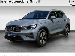 Grau Gebraucht 2022 Volvo XC40 Core SUV | 34.890 € (Fairer Preis)