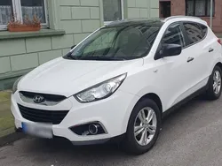 Weiß Gebraucht 2012 Hyundai ix35 SUV | 8.950 € (Teuer)