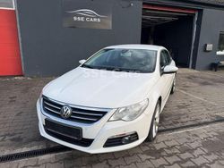Weiß Gebraucht 2010 VW Passat Limousine | 8.301 € (Teuer)