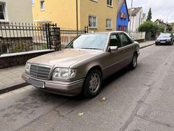 Bronze Gebraucht 1993 Mercedes 220 | 4.300 €