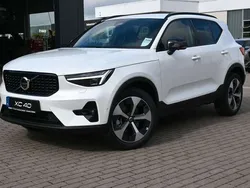 Weiß Gebraucht 2024 Volvo XC40 Plus SUV | 38.900 € (Fairer Preis)