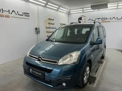 Blau Gebraucht 2015 Citroën Berlingo SELECTION Van / Kleinbus | 7.490 € (Guter Preis)