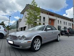 Silber Gebraucht 2005 Jaguar XJR Supercharged Limousine | 11.999 €