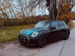 Schwarz Gebraucht 2021 Mini ONE Kleinwagen | 18.999 €