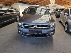 Grau Gebraucht 2018 VW Tiguan Highline SUV | 23.900 € (Teuer)