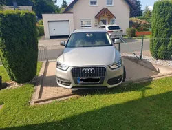 Beige Gebraucht 2012 Audi Q3 Ambiente SUV | 15.900 € (Fairer Preis)