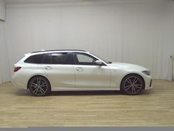 Weiss Gebraucht 2020 BMW 320 M Sport Kombi | 23.680 € (Guter Preis)