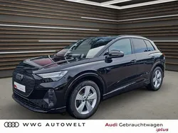 Mythosschwarz metallic Gebraucht 2025 Audi Q4 e-tron Ambiente SUV | 54.980 € (Fairer Preis)