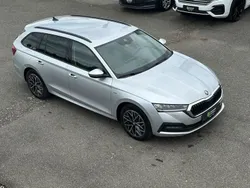 Silber Gebraucht 2022 Skoda Octavia Ambition Kombi | 17.900 € (Superpreis)