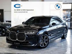 Sophistograu brillanteffekt Gebraucht 2024 BMW i7 Sport Line Limousine | 94.766 €