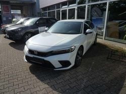 Platinum white p. Gebraucht 2025 Honda Civic Elegance Limousine | 37.500 € (Superpreis)