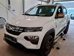 Weiß Gebraucht 2023 Dacia Spring Extreme Kleinwagen | 12.999 € (Fairer Preis)